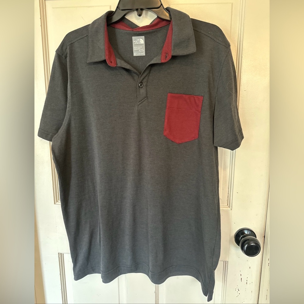 The North Face Men’s XL Gray Burgundy Pocket Performance Polo Shirt FlashDry